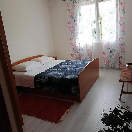 App For 2 Apartman Bibinje Kültér fotó